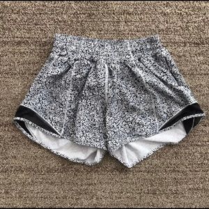 NWOT Lululemon Hotty Hot Shorts 4” 4